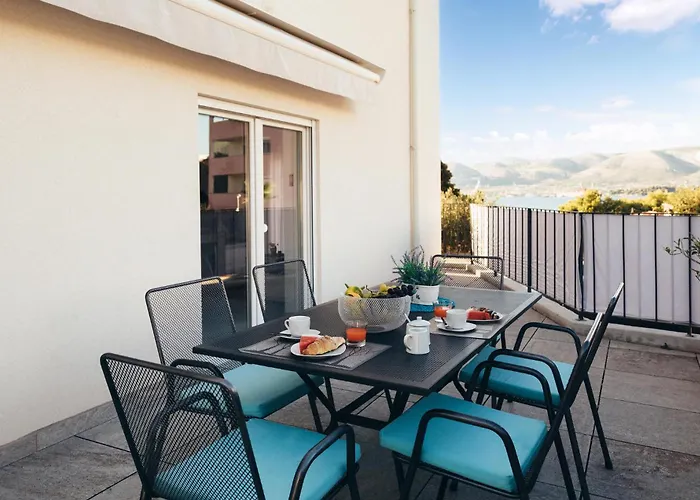 Awesome Apartment In Okrug Gornji * Trogir